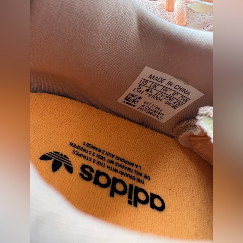 Adidas Originals Men’s Osweego Sneaker Color: Glow Orange Size:Men’s 5/Women’s 6 - Picture 14 of 16